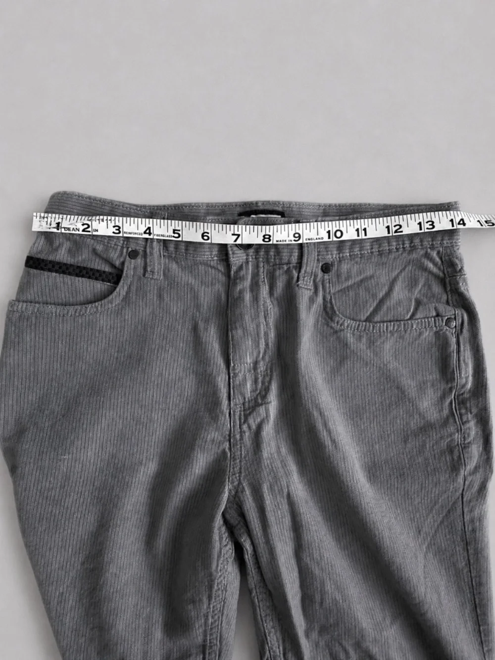 Vans Shorts Size 28